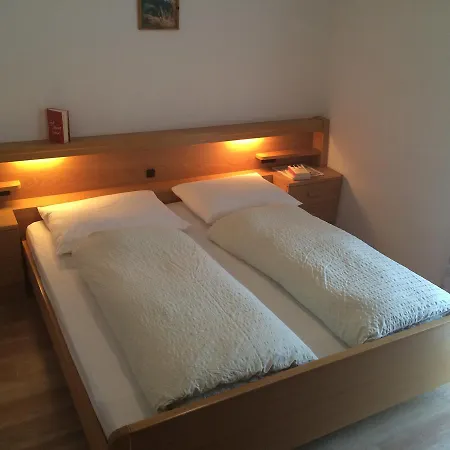 Mittermuehl Pensionat Funes (Bolzano)